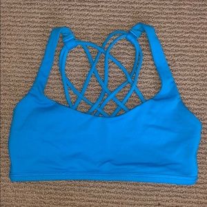 Lululemon sports bra size 6